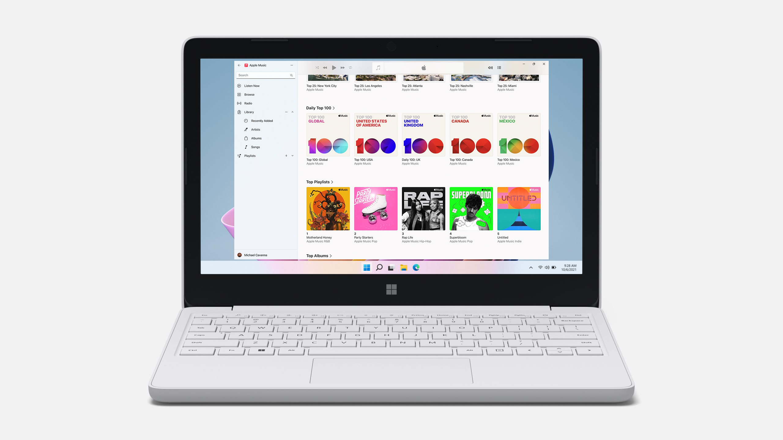 Apple ТВ-приложение на экране Microsoft Surface Laptop SE
