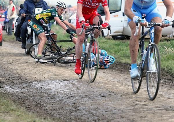 Zong! A Paris-Roubaix without crashes would be like a fish without water.