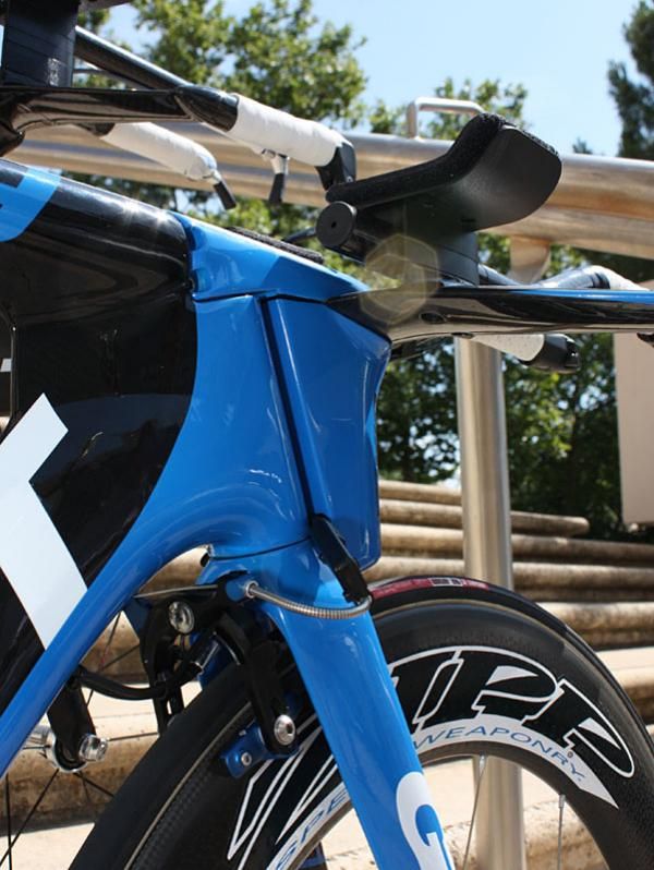 Giant's AeroDrive front end bears strong cosmetic resemblance to Specialized's Shiv and may see some changes in the near future.