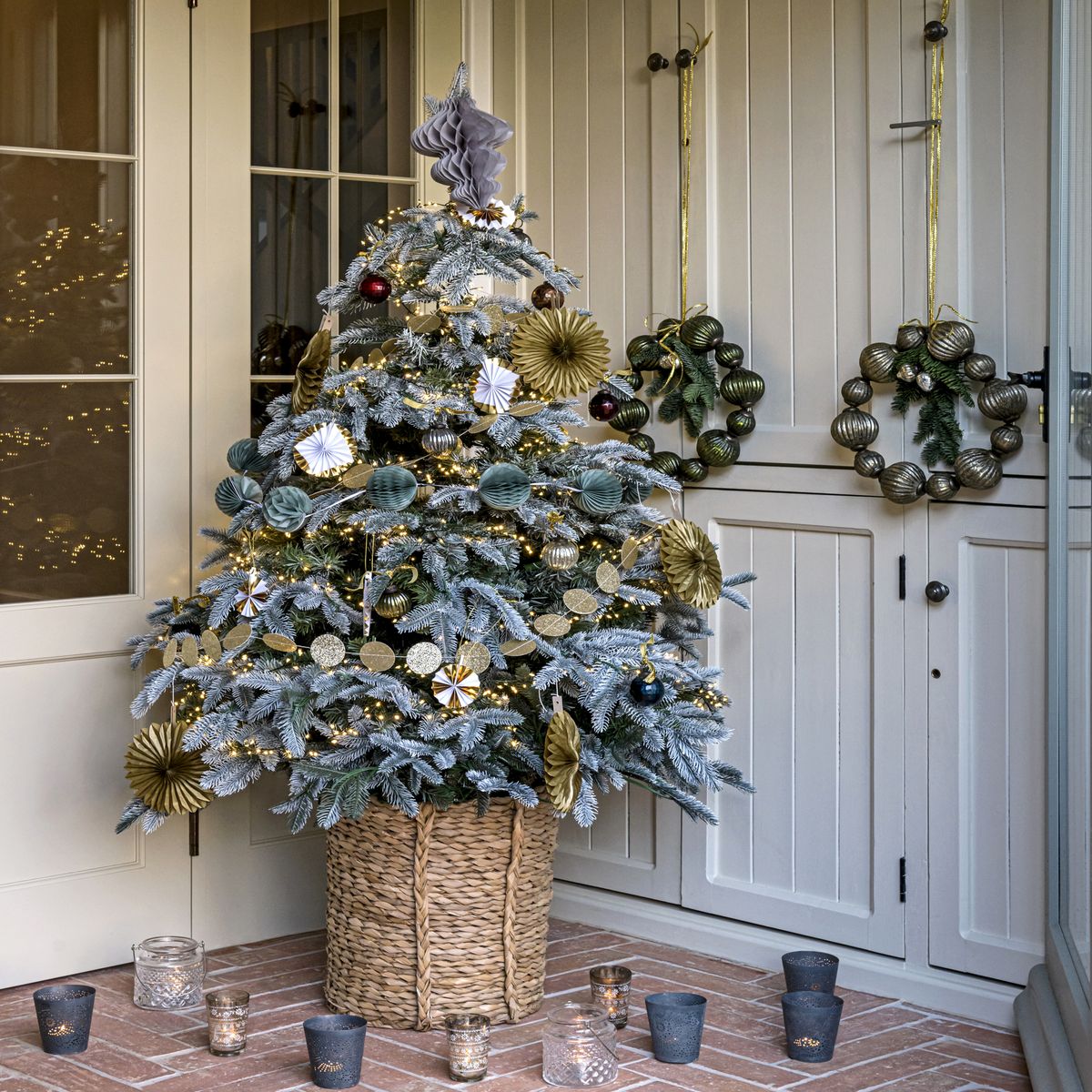 When should I take my Christmas tree down? Ideal Home