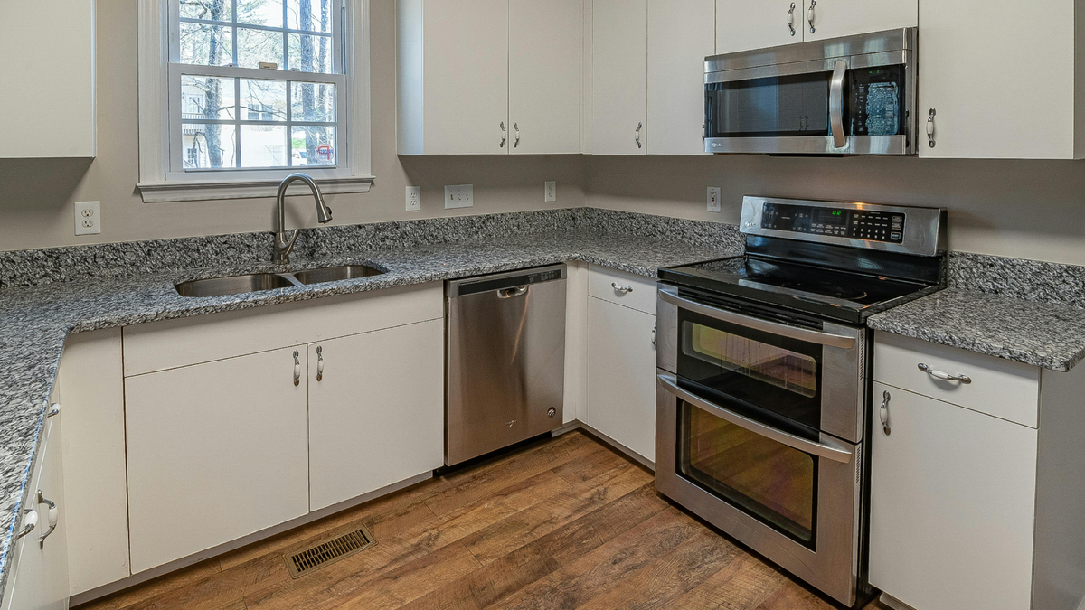 Countertop vs overtherange microwaves Top Ten Reviews