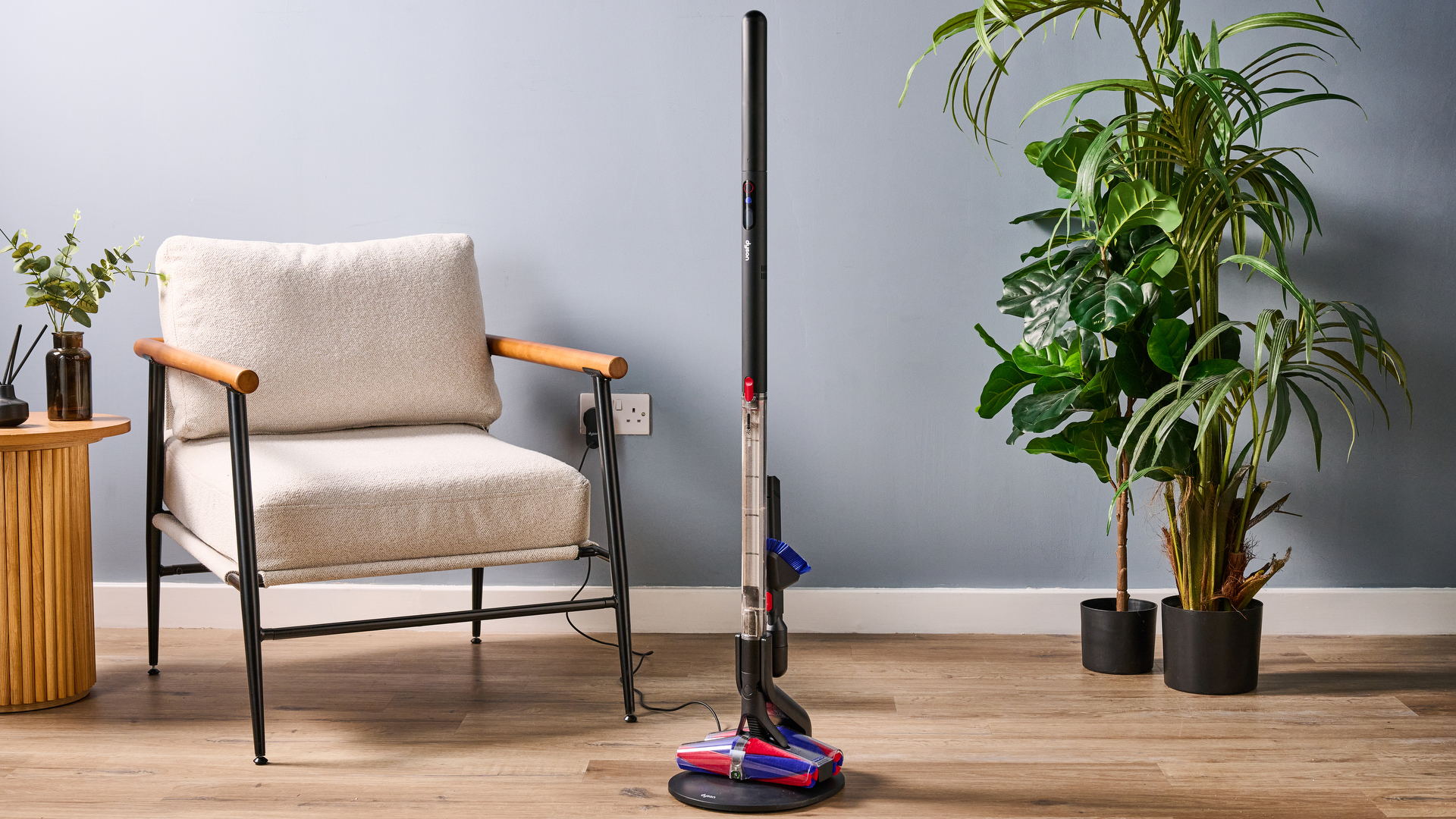 Dyson Pencilvac