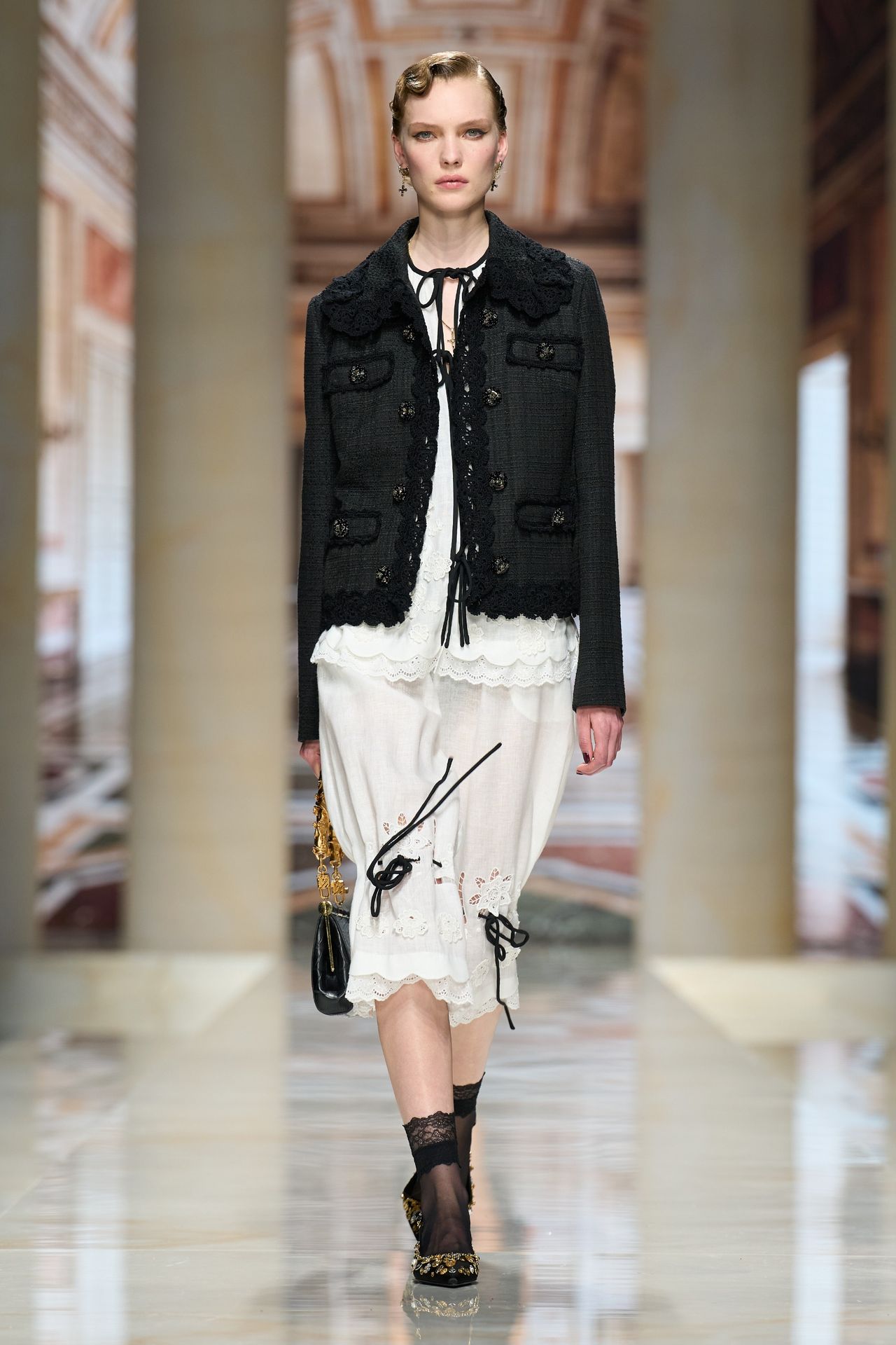 Dolce &amp; Gabbana S/S 2027 runway show