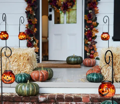 Outdoor Halloween decor: 14 frightfully chic ideas | Homes & Gardens