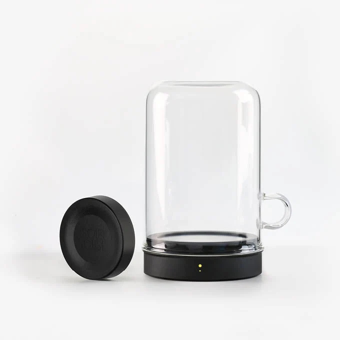 A Goldie sourdough starter warmer