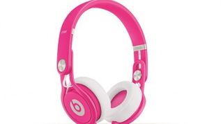Neon pink Beats