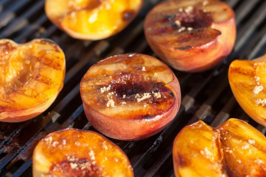 adam-richman-on-7-things-you-didnt-know-you-could-barbecue-3-1556688591-01zd-column-width-inline