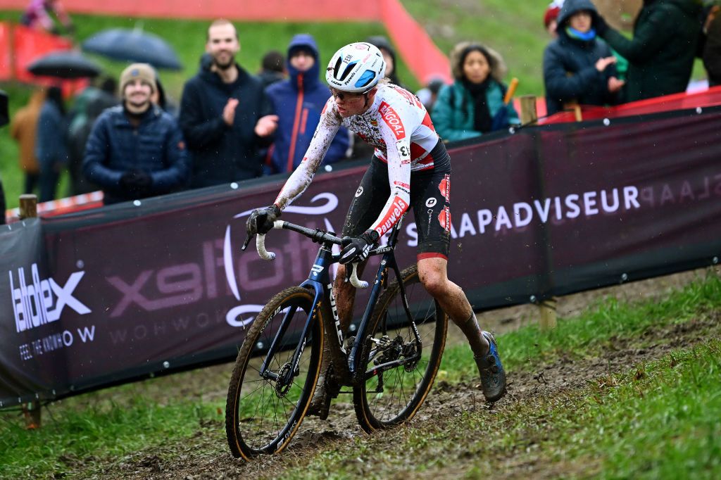 OVERIJSE BELGIUM NOVEMBER 20 Fem van Empel of The Netherlands and Team Pauwel Sauzen Bingoal competes during the 62nd UCI Cyclocross World Cup Druivencross Overijse 2022 Womens Elite CXWorldCup Overijse Cyclocross on November 20 2022 in Overijse Belgium Photo by Luc ClaessenGetty Images