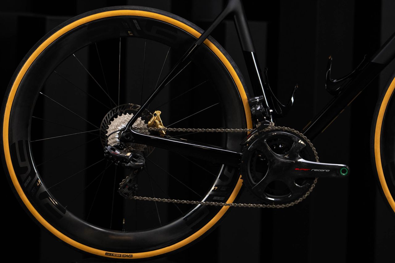 Enve's Custom Road Bike