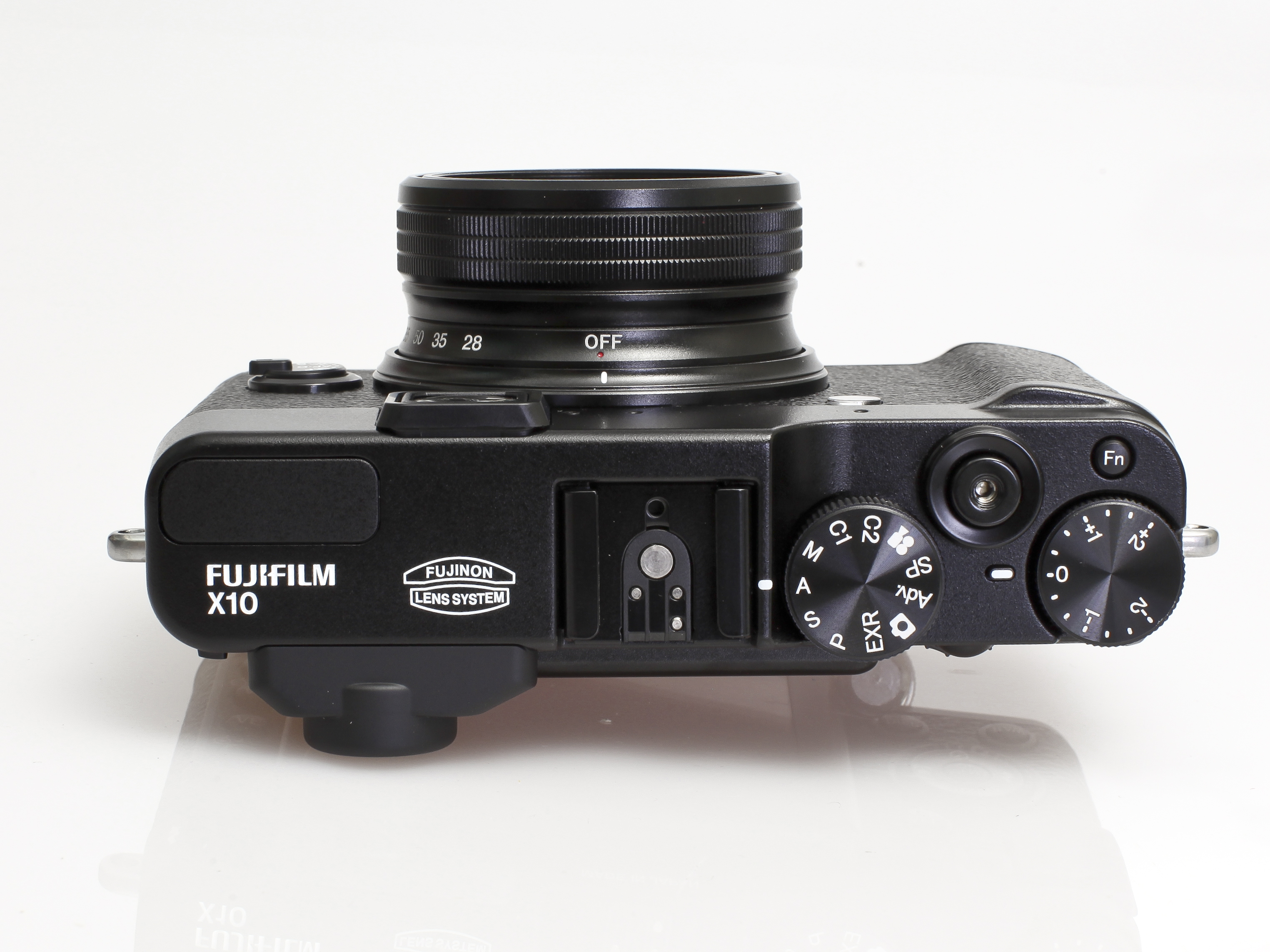 Fuji X10