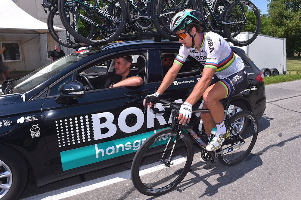 Peter Sagan at the team car during Tour de Suisse