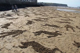 fallen soldiers sand art