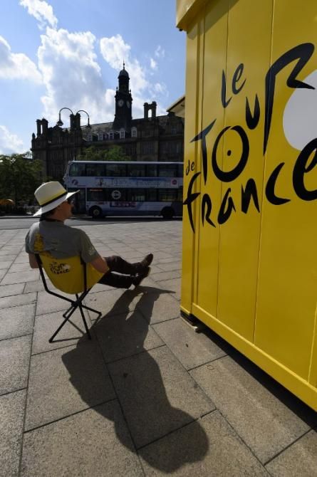 A man enjoys the quiet of pre-Tour de France Leeds