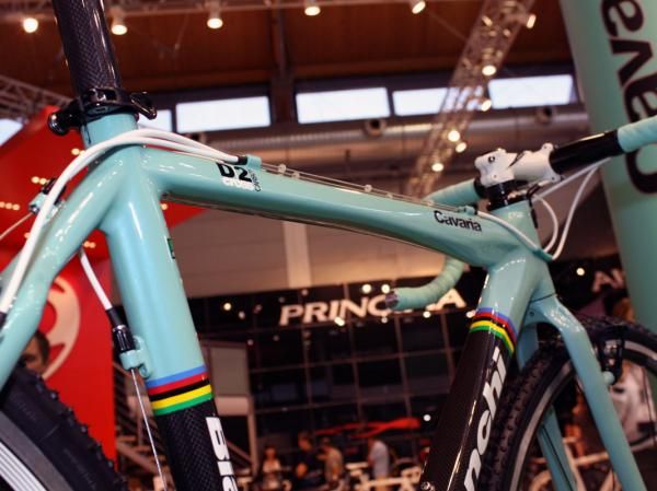 A flattened underside on the Canaria top tube should make for less painful run-ups.