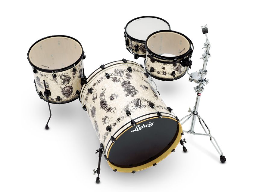 The floor toms depth (14") offers an impressively quick response