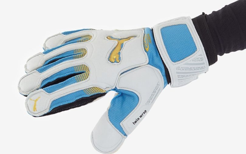 PUMA King XL Aqua Italia Gloves Black Friday, football equipment