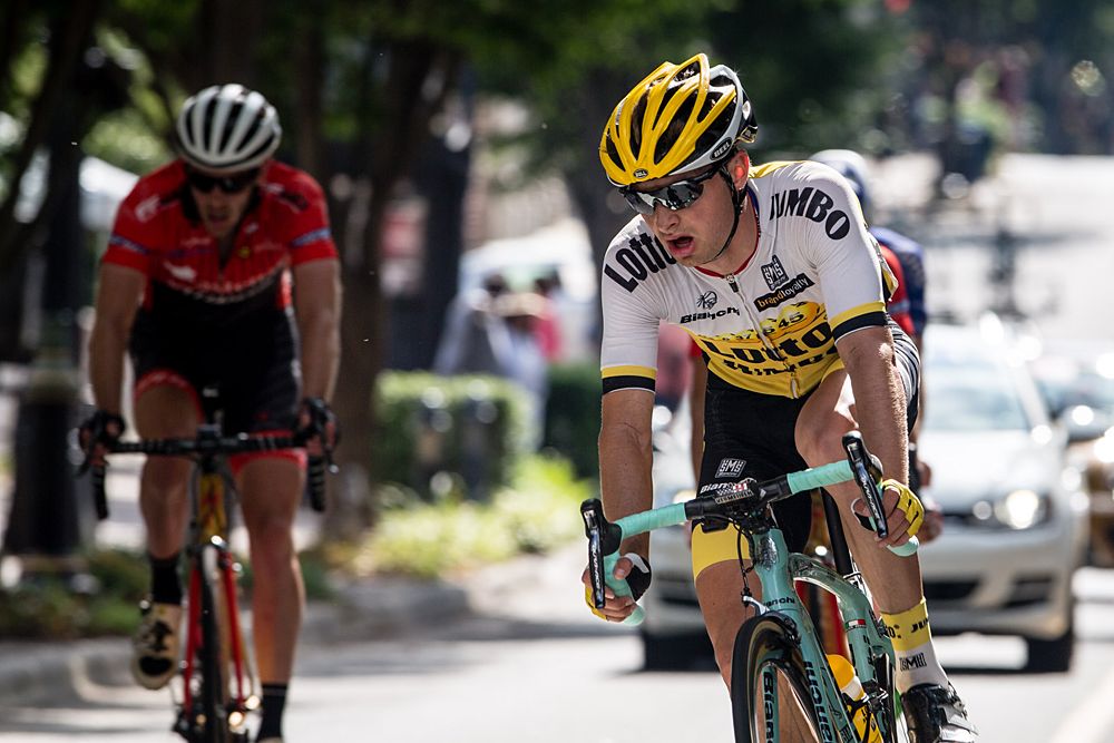 Alexey Vermeulen (Lotto) gets into one of the chase groups