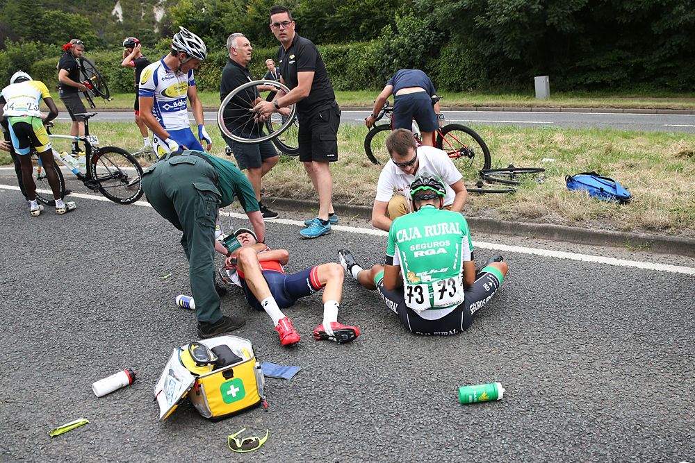 A crash in the field sees riders go down at RideLondon Classic
