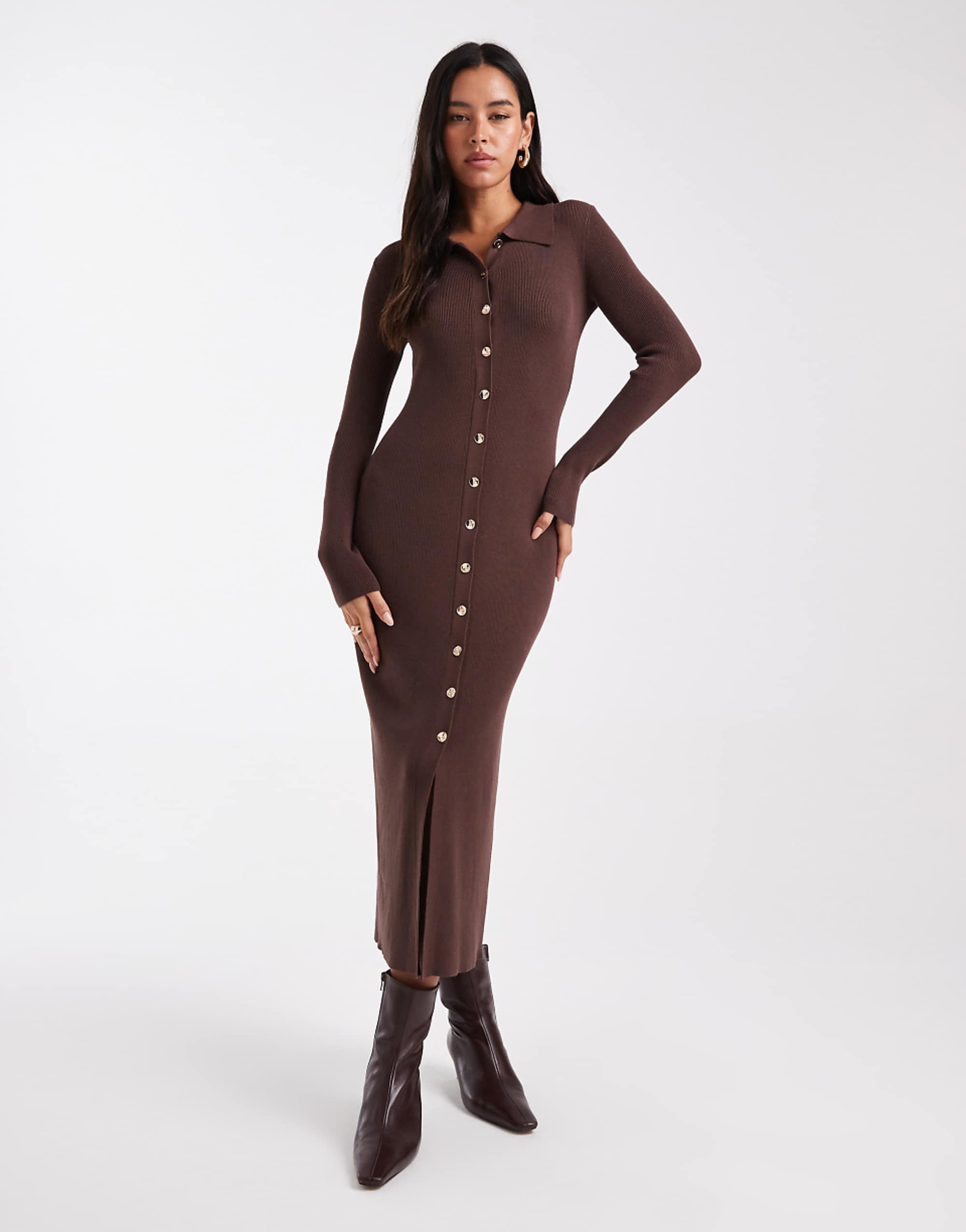 4th &amp;amp; Reckless Ribbed Knit Gold Button Through Collared Maxi Dress in Chocolate
