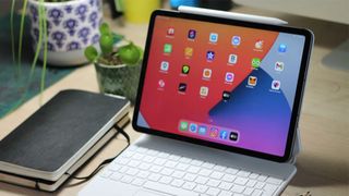 The iPad Pro 11-inch 2021 with Magic keyboard and apple pencil