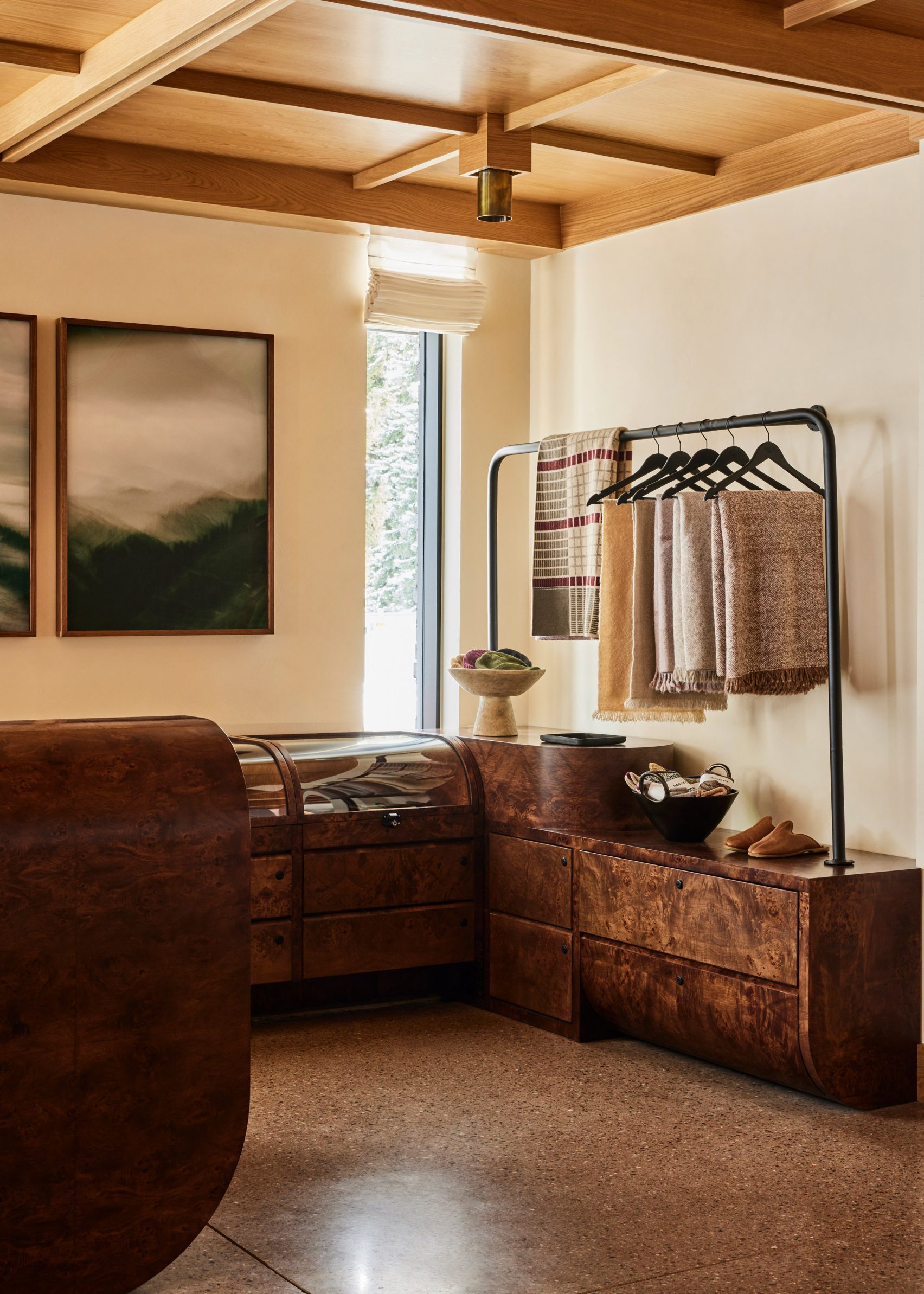 An earthy, sophisticated, and hip Colorado hotel boasts 1970s-inspired interiors with sculptural furnishings in organic tones.