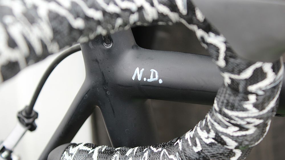 Not all pros have fancy name stickers. This is Nick Dougall's bike