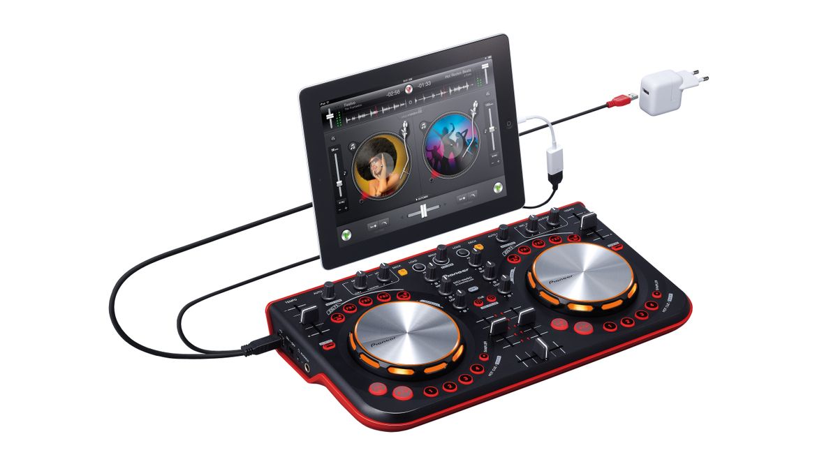 DJ機材 Pioneer DDJ-WeGO WW1757 Pioneer DDJ-WeGO - Compact DJ Controller (Black) DDJ-WEGO-K B&H