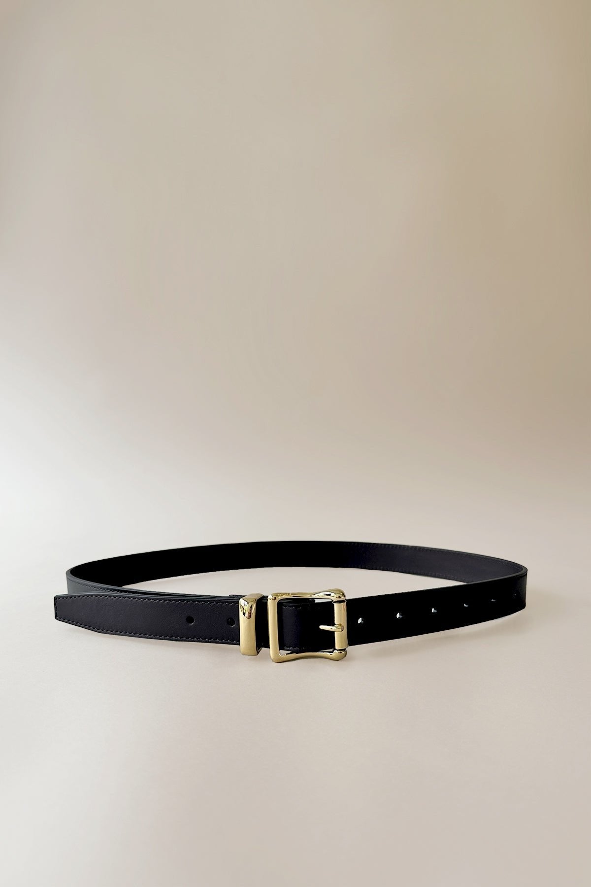 Signature Leather Belt in Black