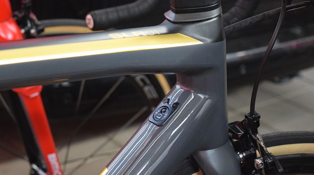 A Di2 junction port on the down tube allows for ease of updating and charging the Di2 system