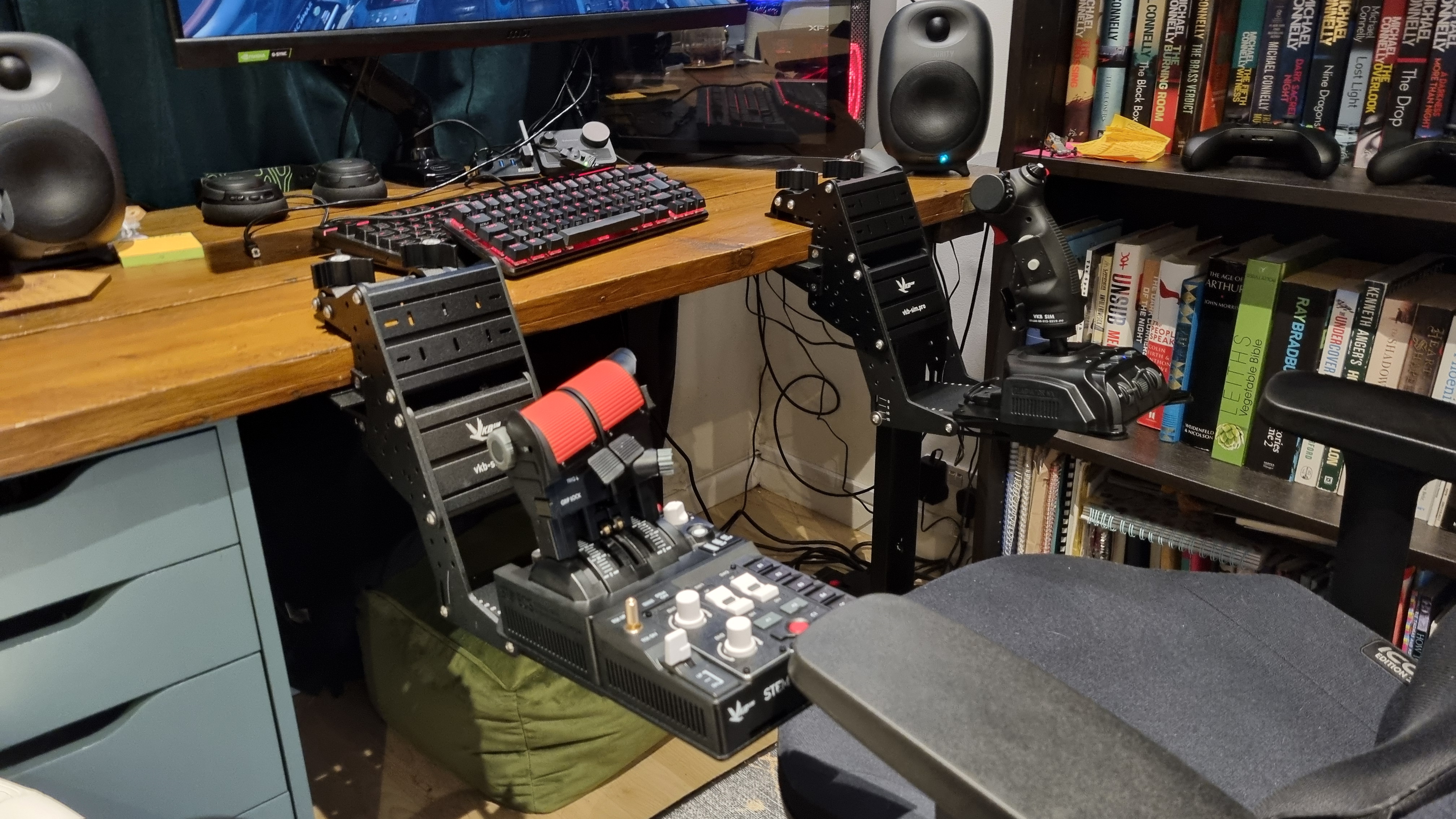 VKB Gladiator NXT EVO F-14 Combat Edition + STECS Throttle System review