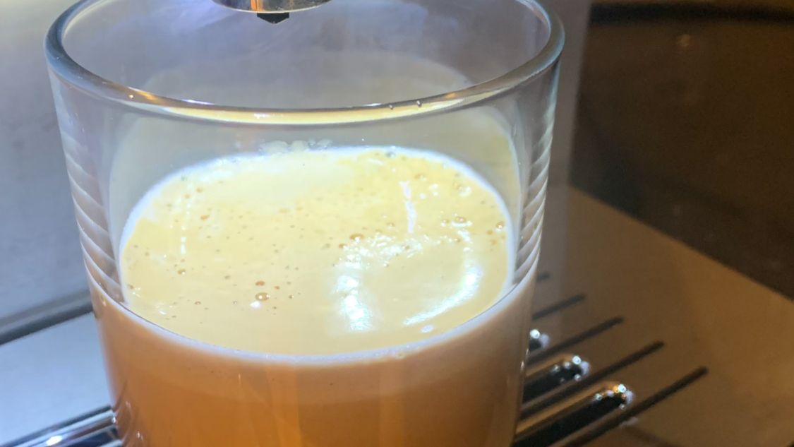 The Jura Z10 making an iced latte