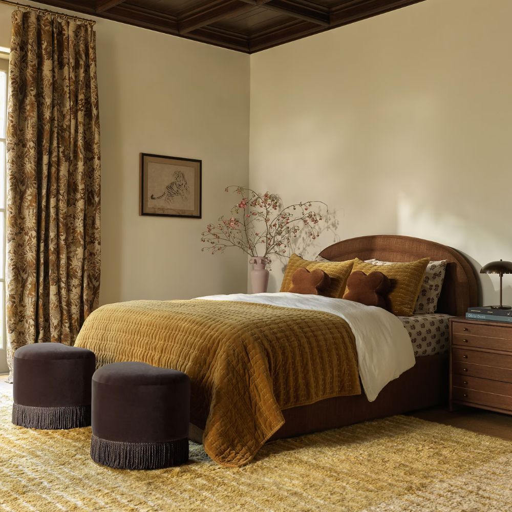 lulu and georgia fall bedroom