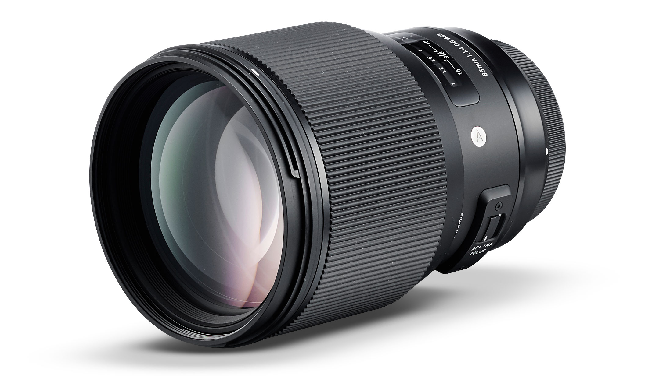 لنز Sigma 85mm f/1.4 DG HSM یکی از بهترین لنزهای پرتره