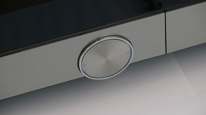 The 4-way cursor control on the Humax DTR-T1010's front lights up with a lovely white glow