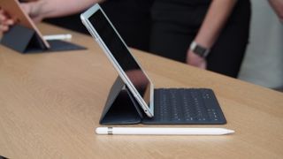 iPad Pro vs Surface Pro 4