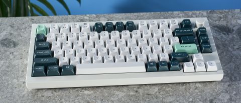 The Keychron Q1 HE magnetic keyboard in white and green