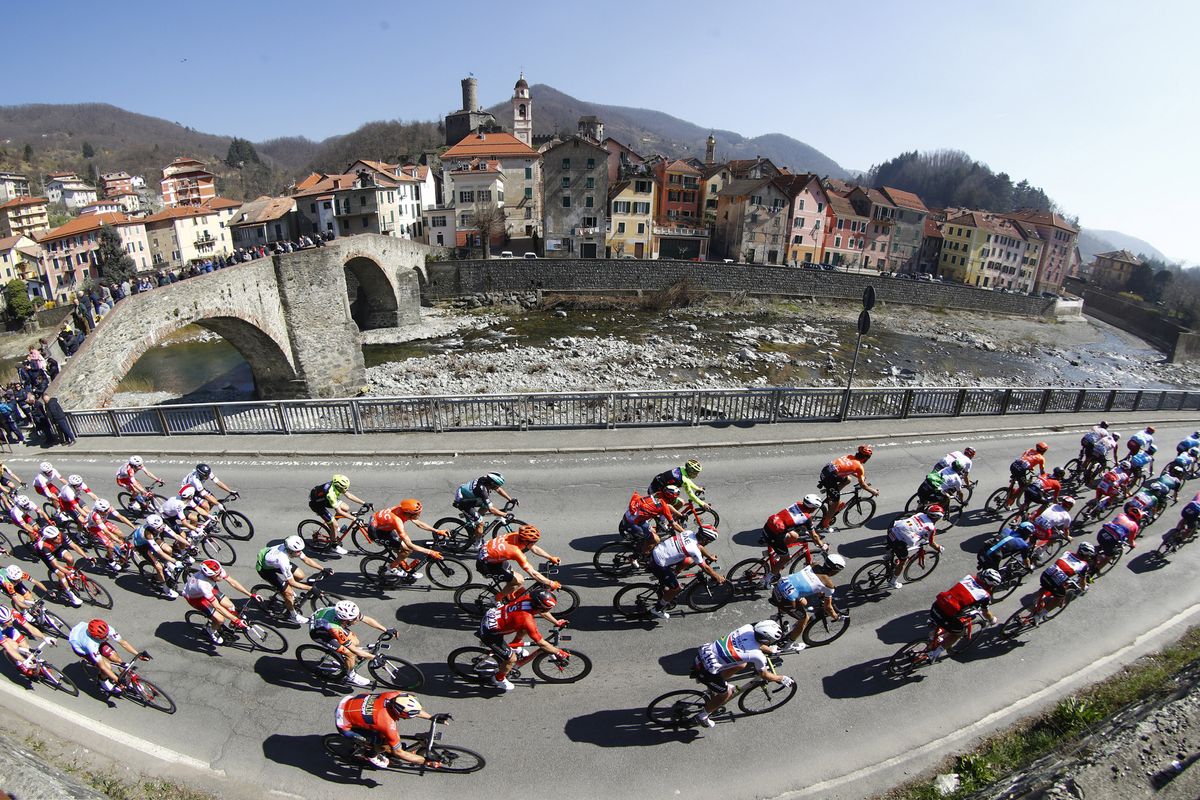 No chance to take in their surroundings for the peloton as they charge on along the coast.