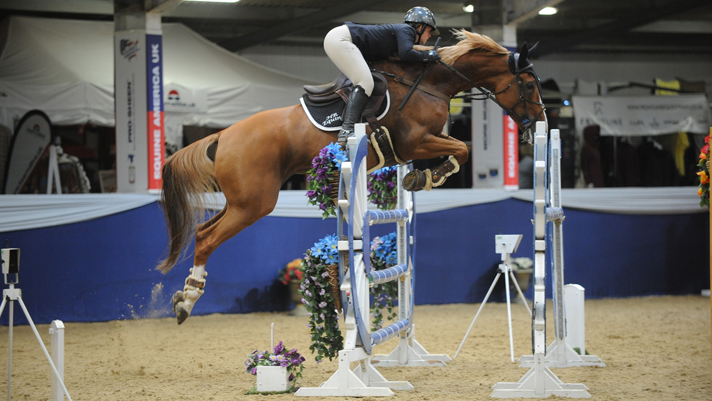 Harriette Rushton riding I Am Legend Z at Arena UK Major Showjumping Championships