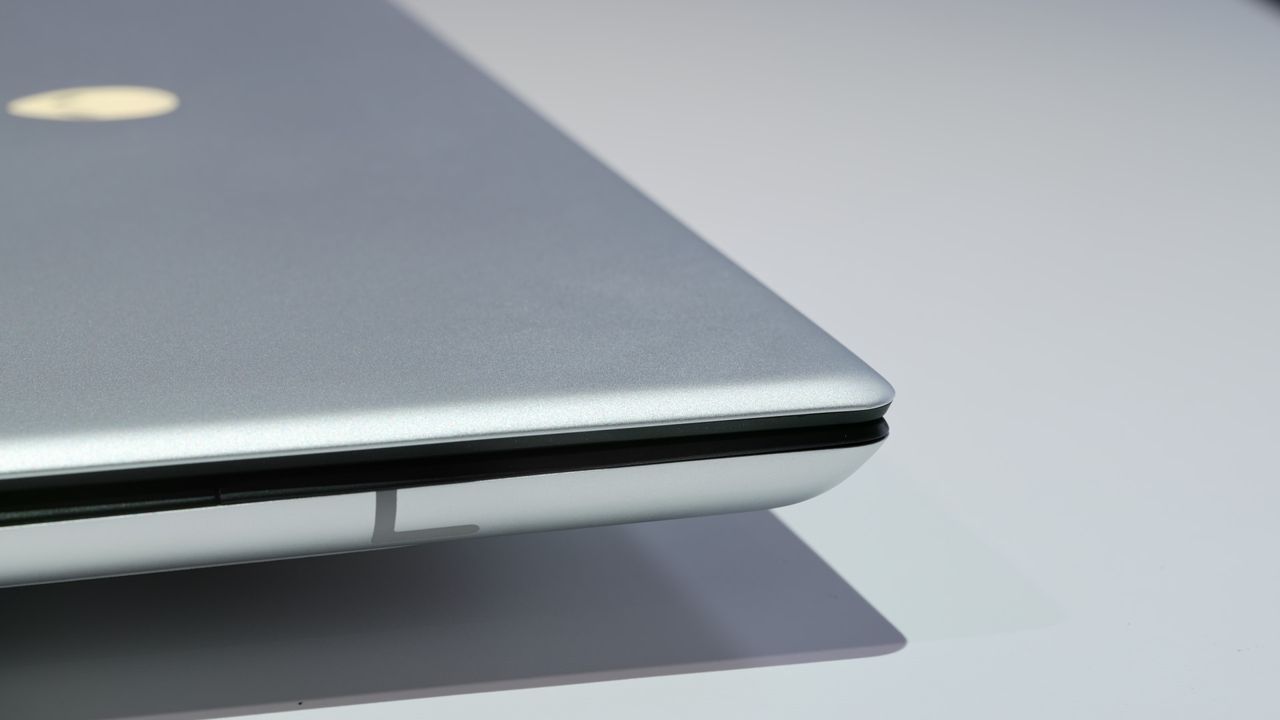 Alienware x16