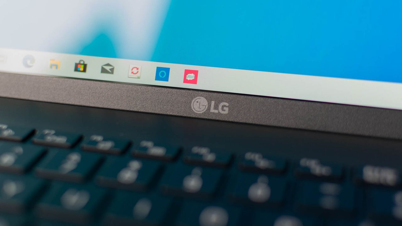 LG Gram 17 logo