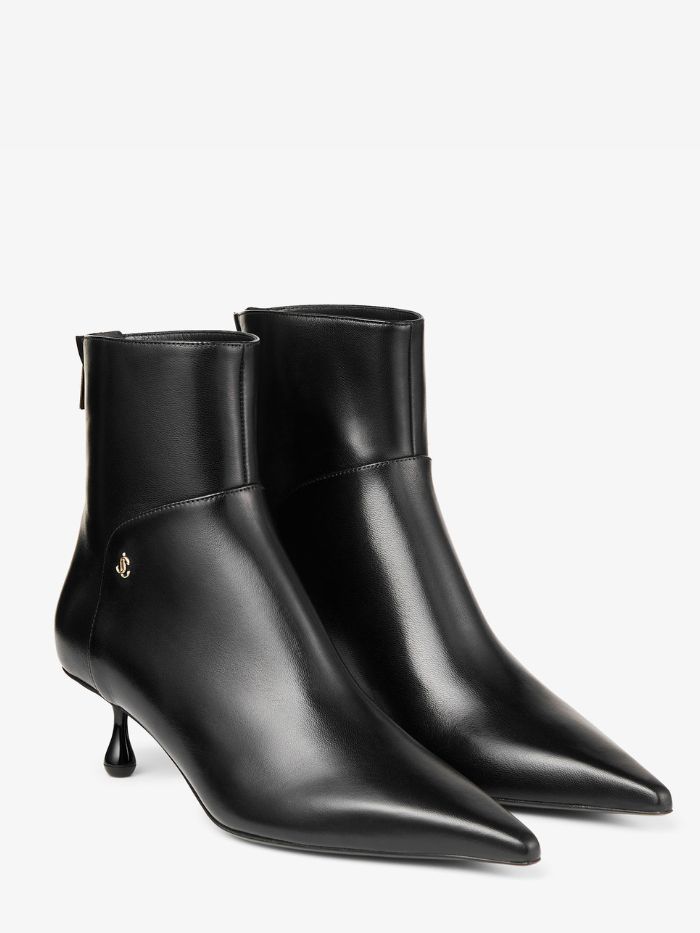 missing-image 6 اتجاهات للأحذية ذات الكعب العالي لعام 2024 من شأنها أن ترتقي بخزانة ملابسك الربيعية