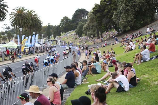 A natural stadium greets all who come to watch stage 1 of the Bay Crits