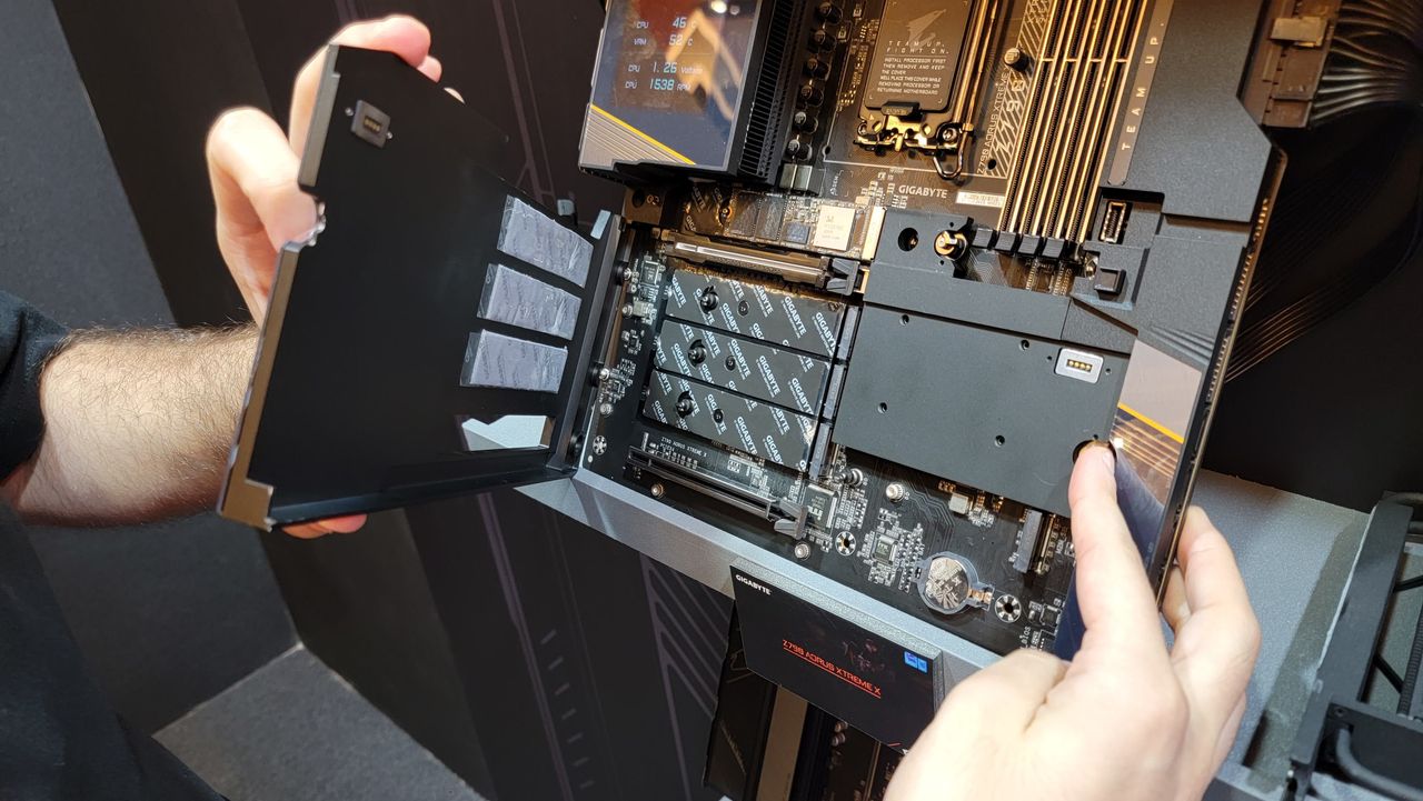 Aorus Z790 Xtreme X Motherboard SSD COoler