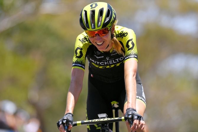 Lucy Kennedy (Mitchelton-Scott) finishes second on stage 2 of the 2019 Women's Tour Down Under