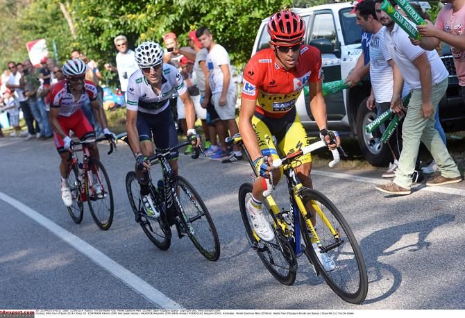 Alberto Contador (Tinkoff-Saxo) leads Alejandro Valverde (Movistar), Joaquim Rodriguez (Katusha) and Alejandro Valverde (Movistar) chase Chris Froome (Team Sky) and Fabio Aru (Astana)