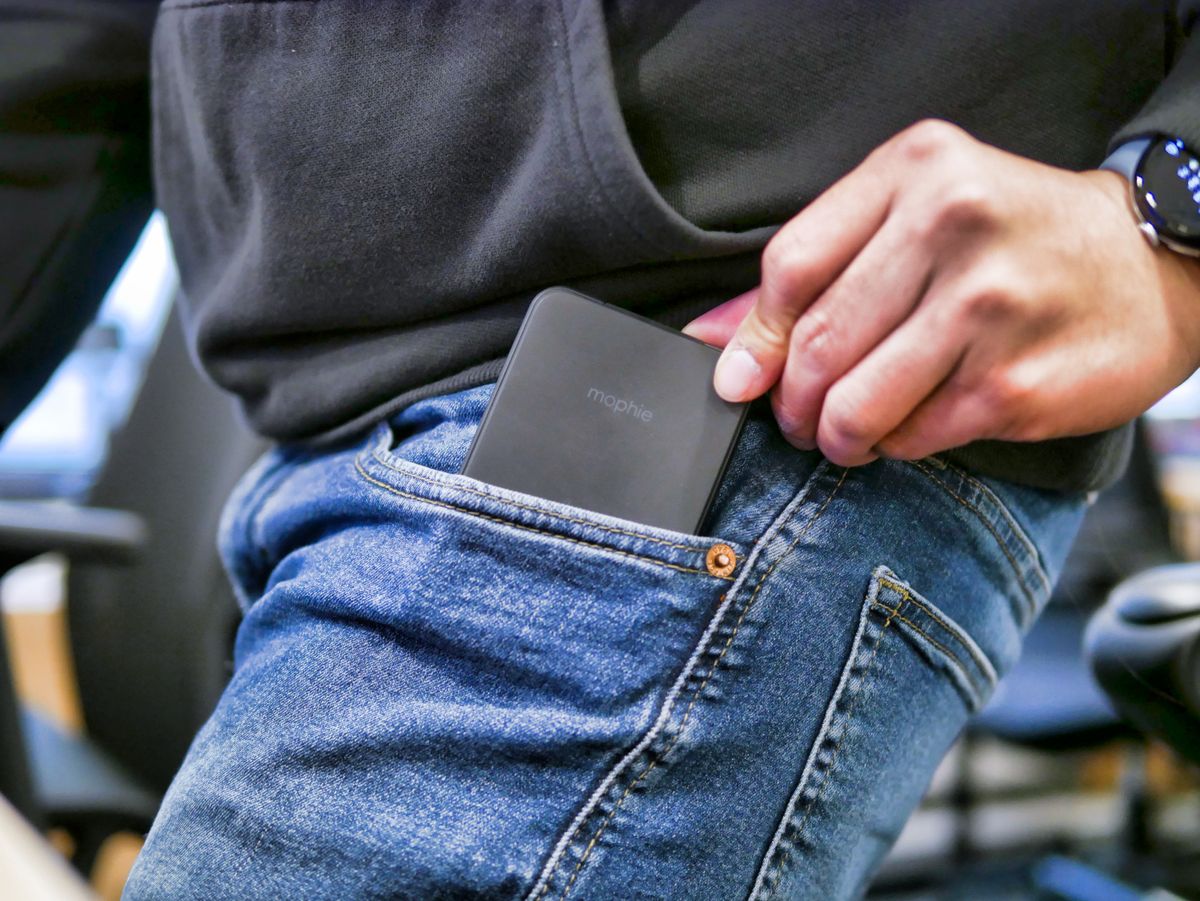 mophie Snap+ Juice Pack Mini on desk.