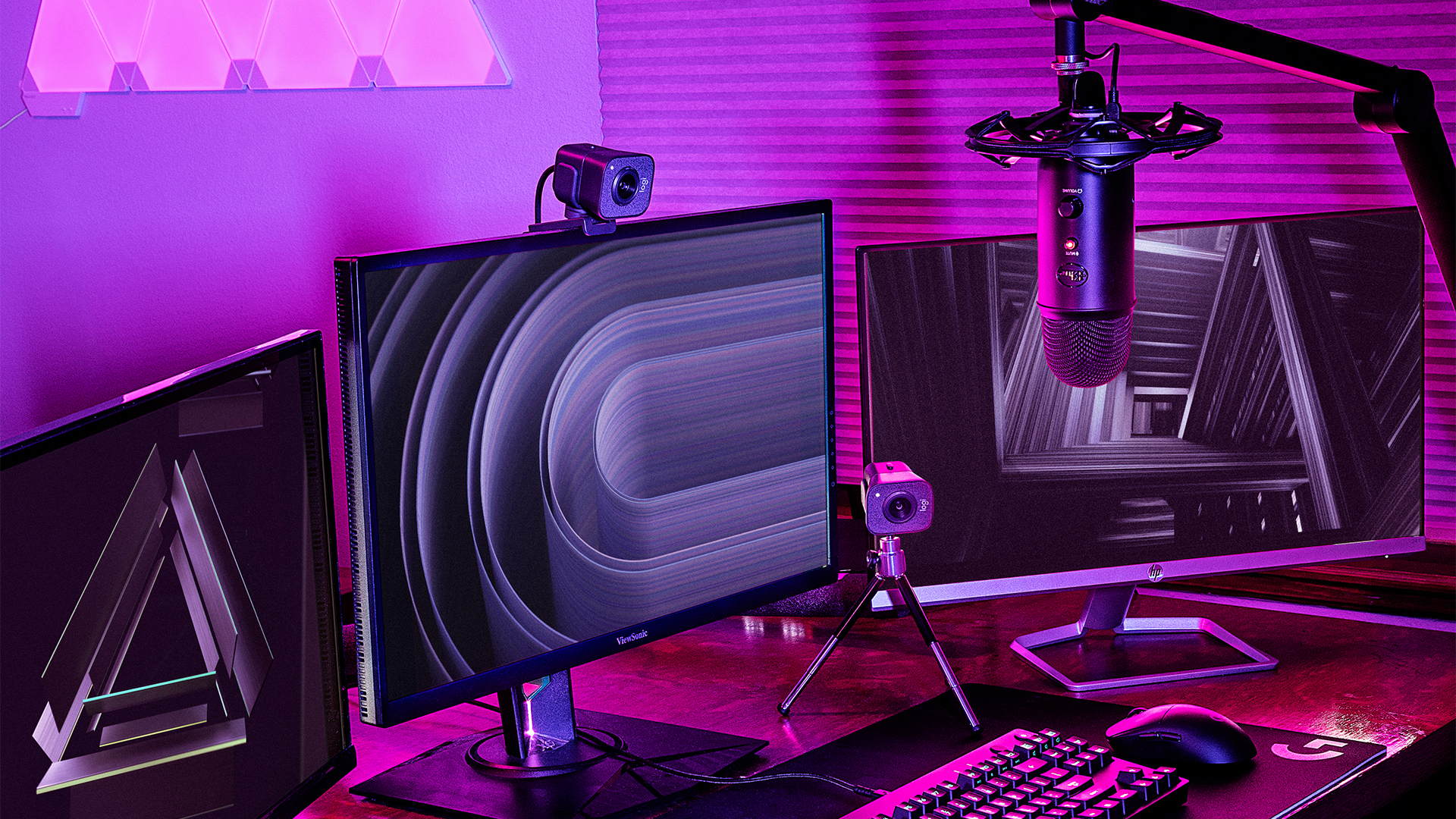 Best mics, lights and cameras for streaming on Twitch 2023