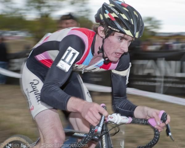 One of cyclocross's future superstars, Zah McDonald (Rapha/Focus) making an effort to stay close to the lead group