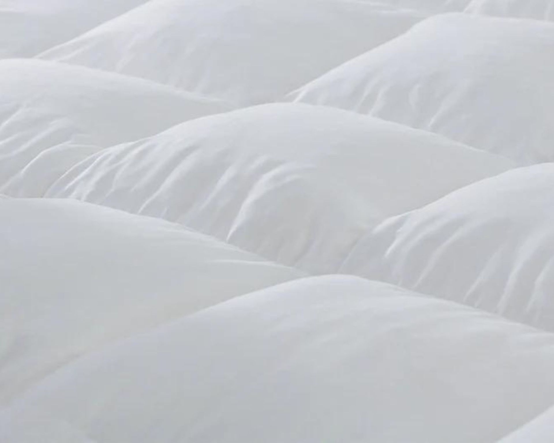 Ulasan kasur Coop Home Retreat di kamar tidur Louise