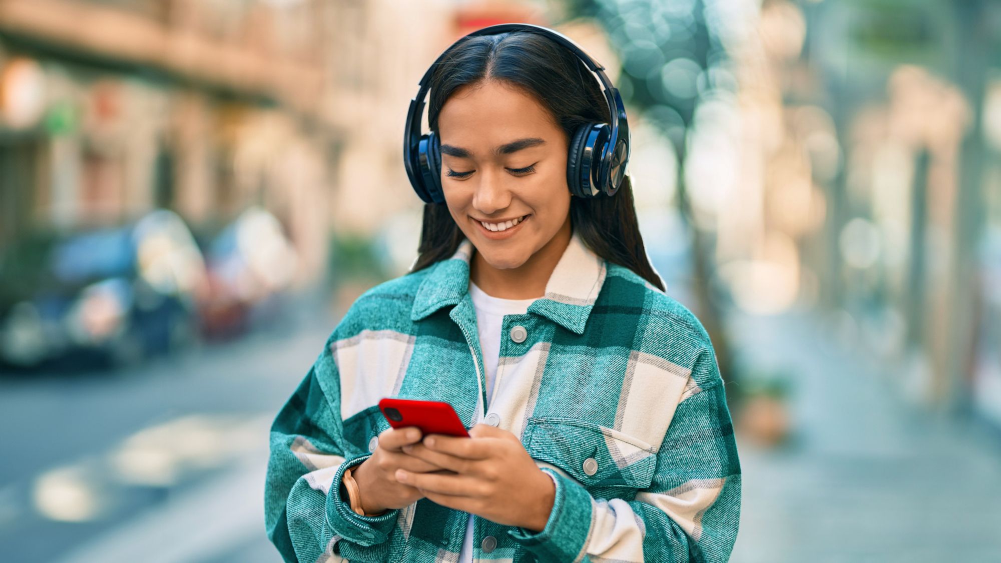 Get unlimited 5G service with Total Wireless for just $25 per month